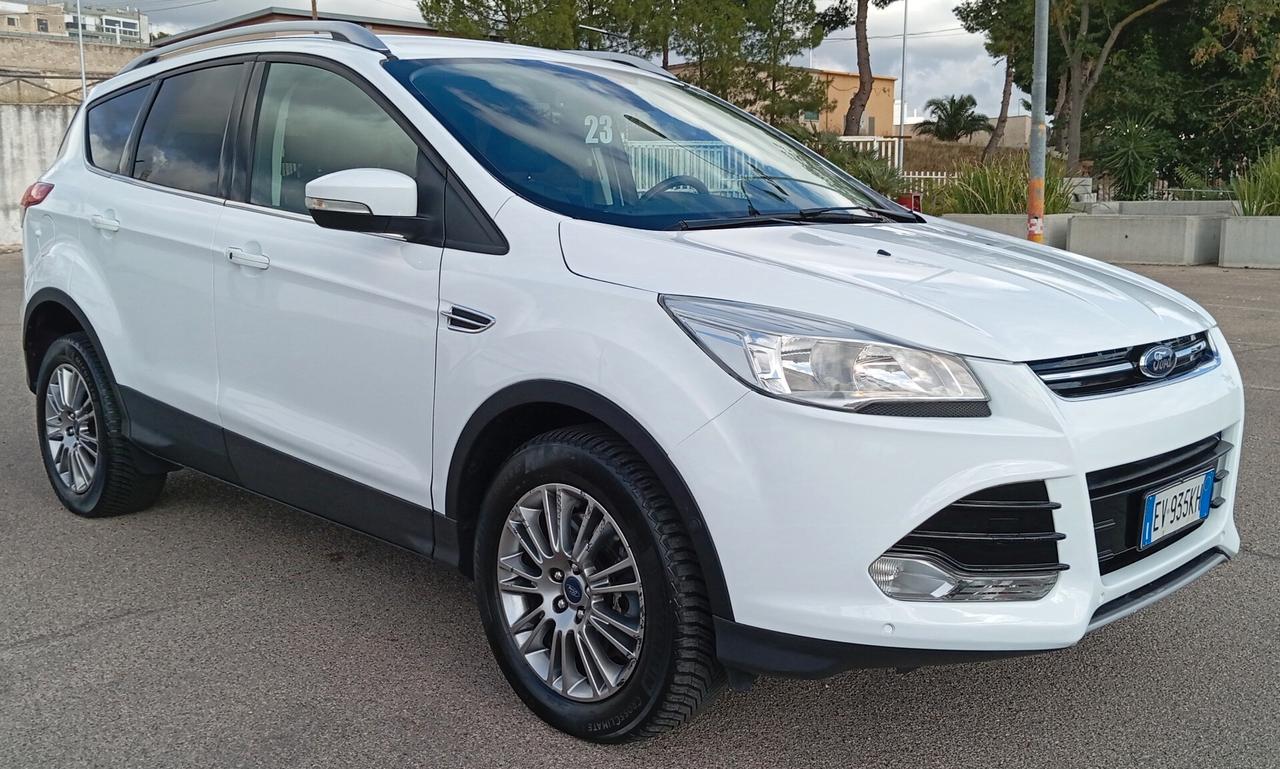 Ford Kuga 2.0 TDCI 150 CV S&S 4WD Powershift Titanium