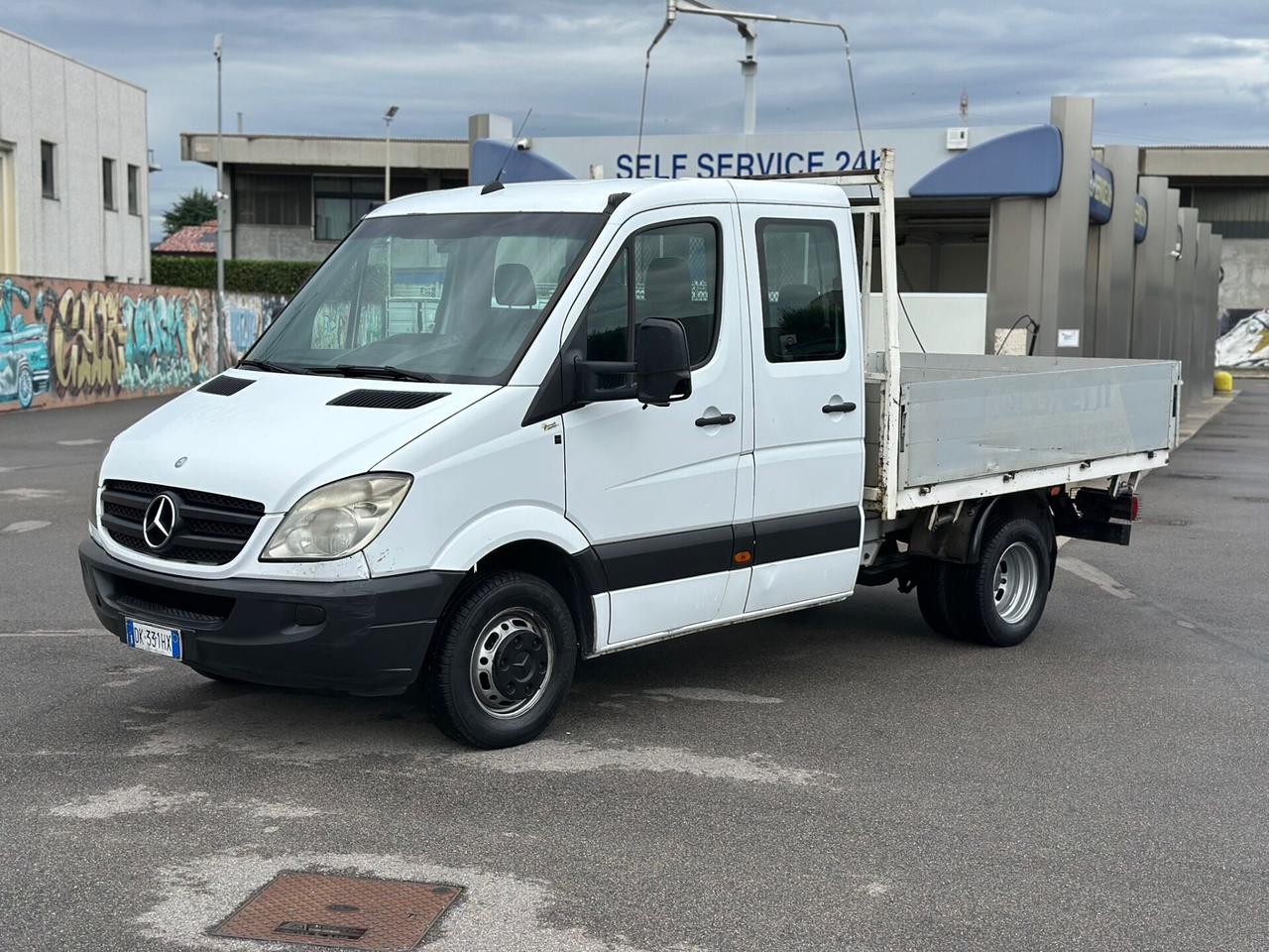 Mercedes Benz