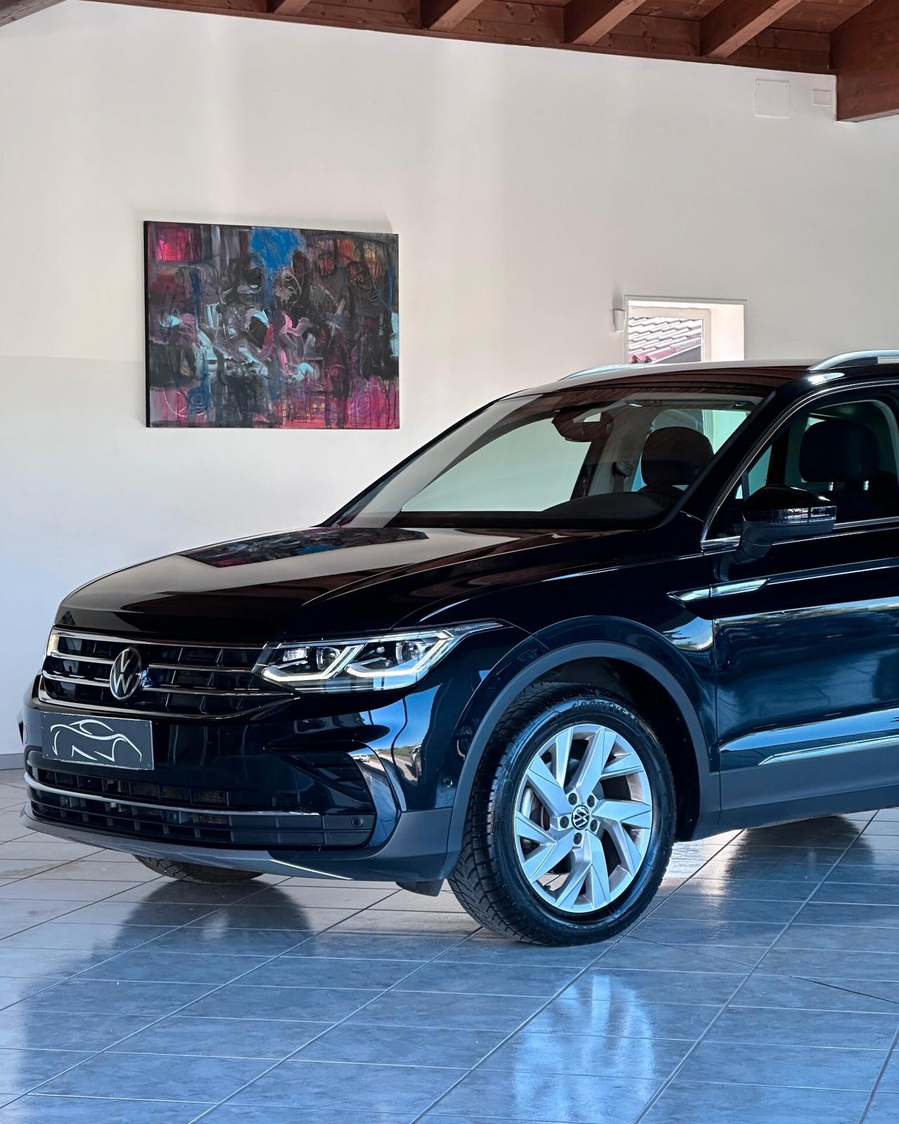 Volkswagen Tiguan 2.0 TDI 150 CV SCR DSG Elegance