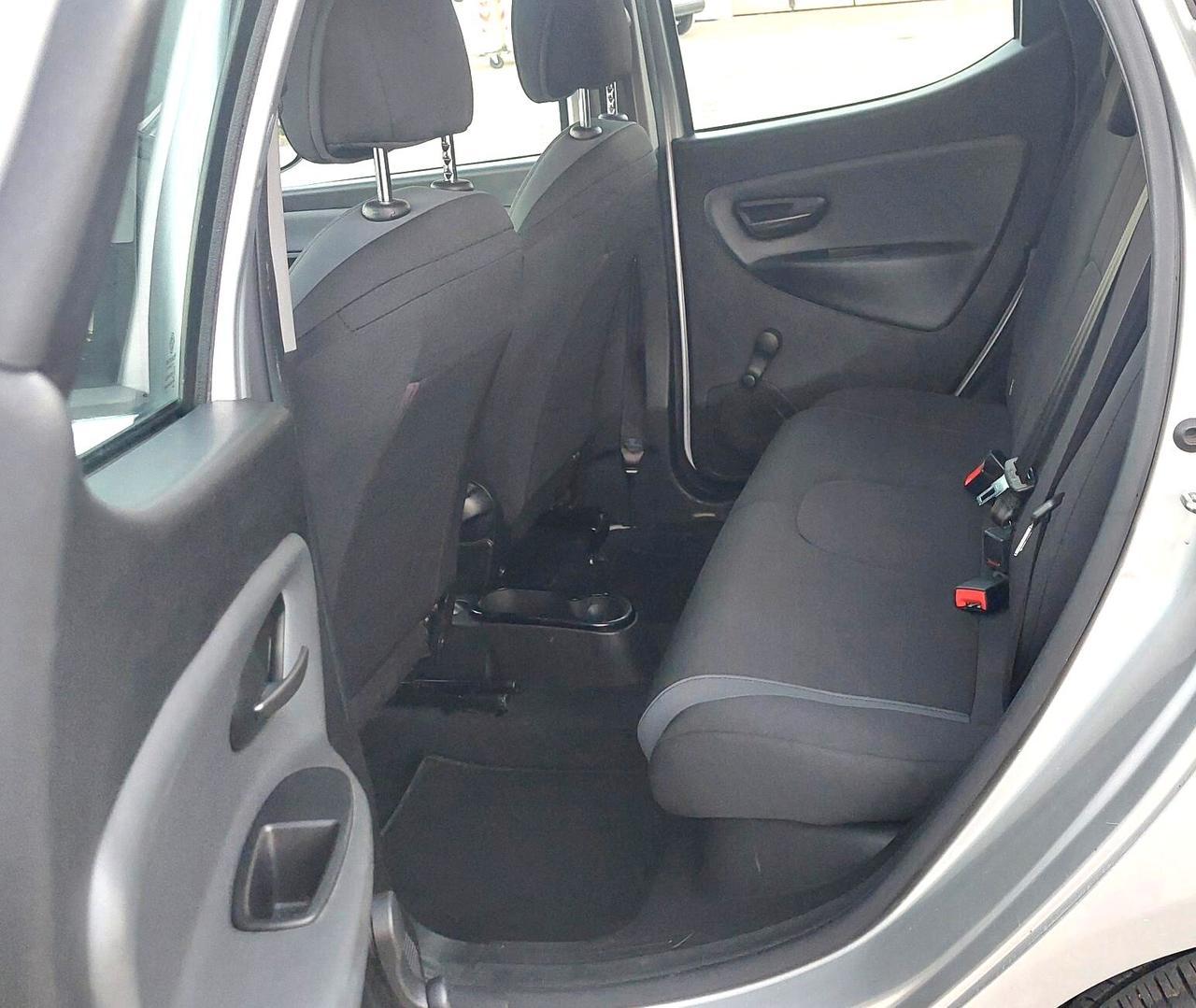 LANCIA YPSILON 1.2-UNICO PROPRIETARIO-NEOPATENTATI