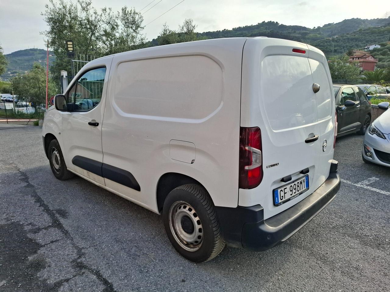 OPEL COMBO 3 POSTI