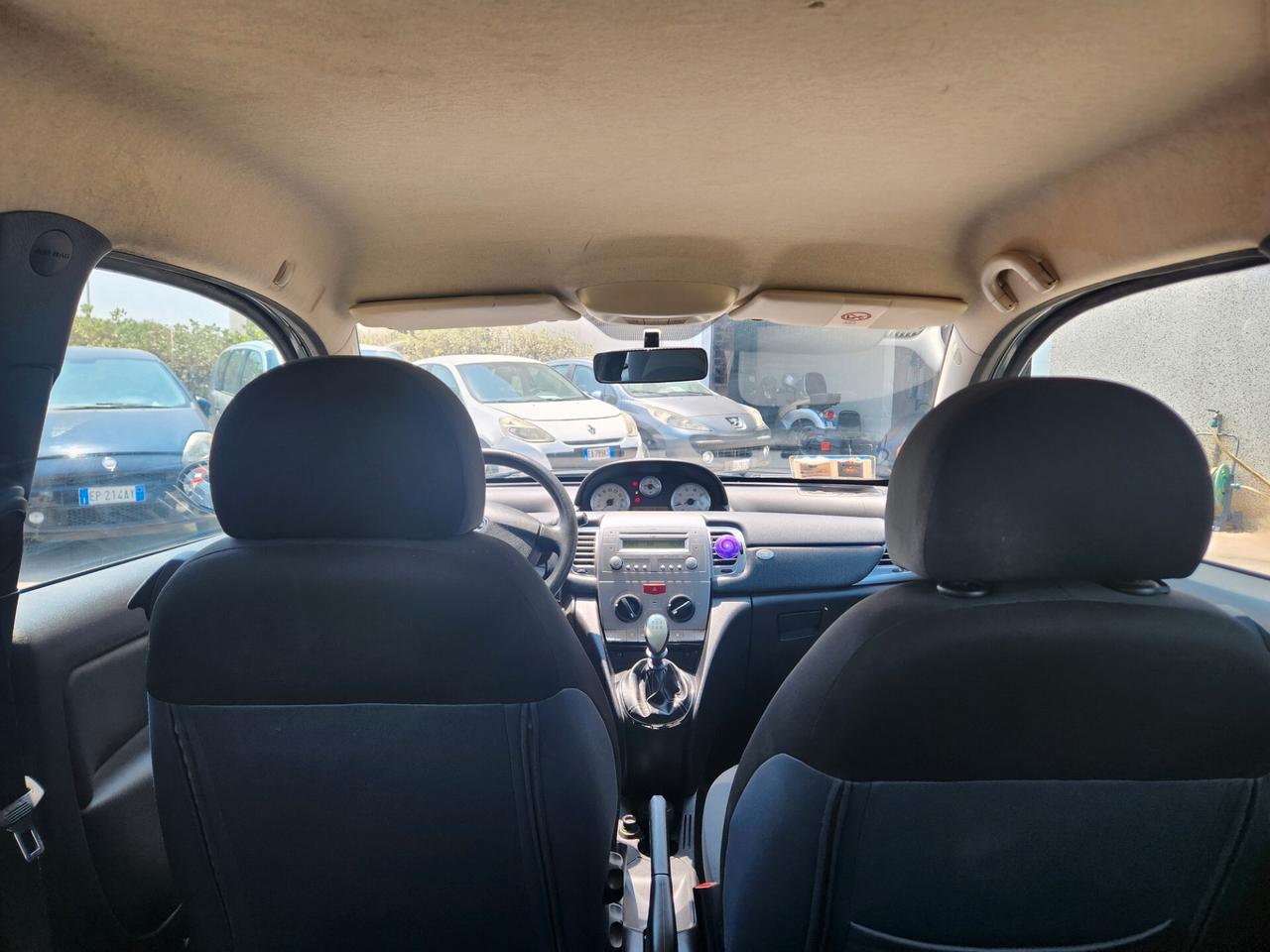 Lancia Ypsilon 1.2 BENZINA X NEOPATENTATI