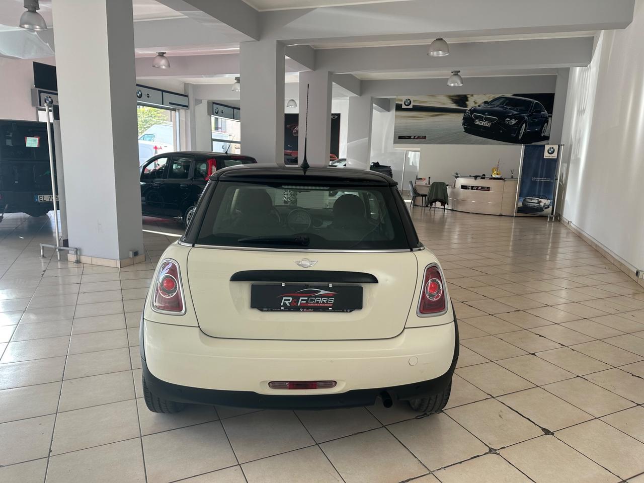 Mini 1.6 16V One (55kW)