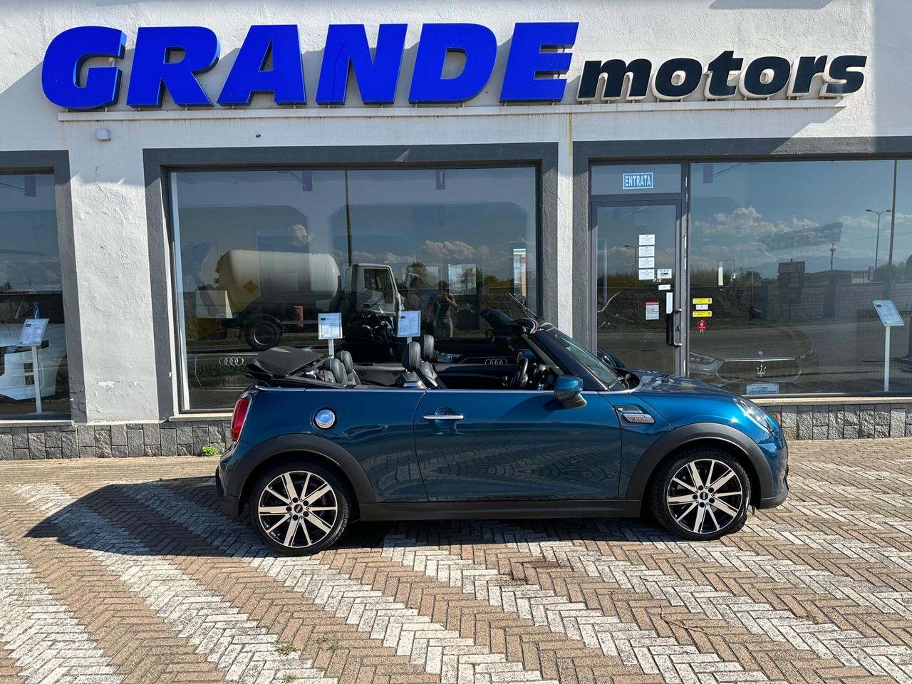 Mini Cabrio F57 2.0 Sidewalk auto Edizione Limitata *NO VINCOLI*