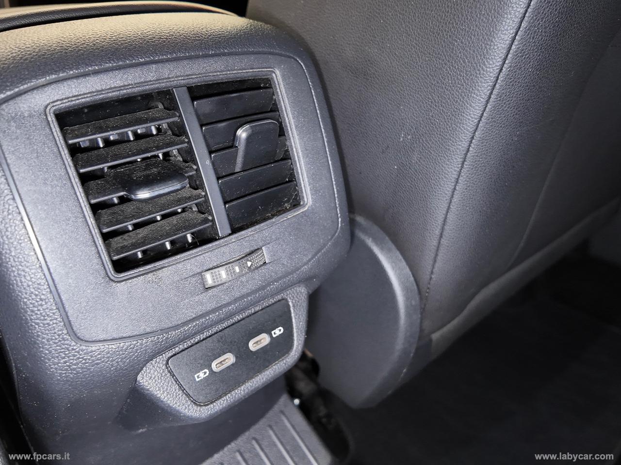 VOLKSWAGEN T-Roc 2.0 TDI SCR 150CV DSG 4MOT. R-Line