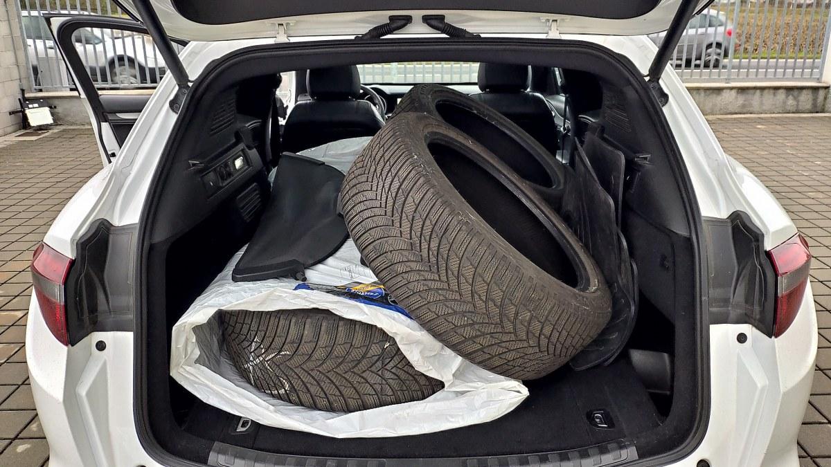 ALFA ROMEO Stelvio SOLO PER COMM SENZA GARANZIA (POMPA OLIO DA SOST.)