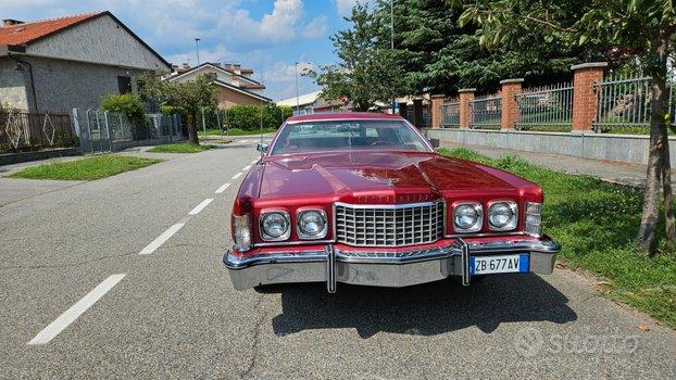 Ford Thunderbird coup