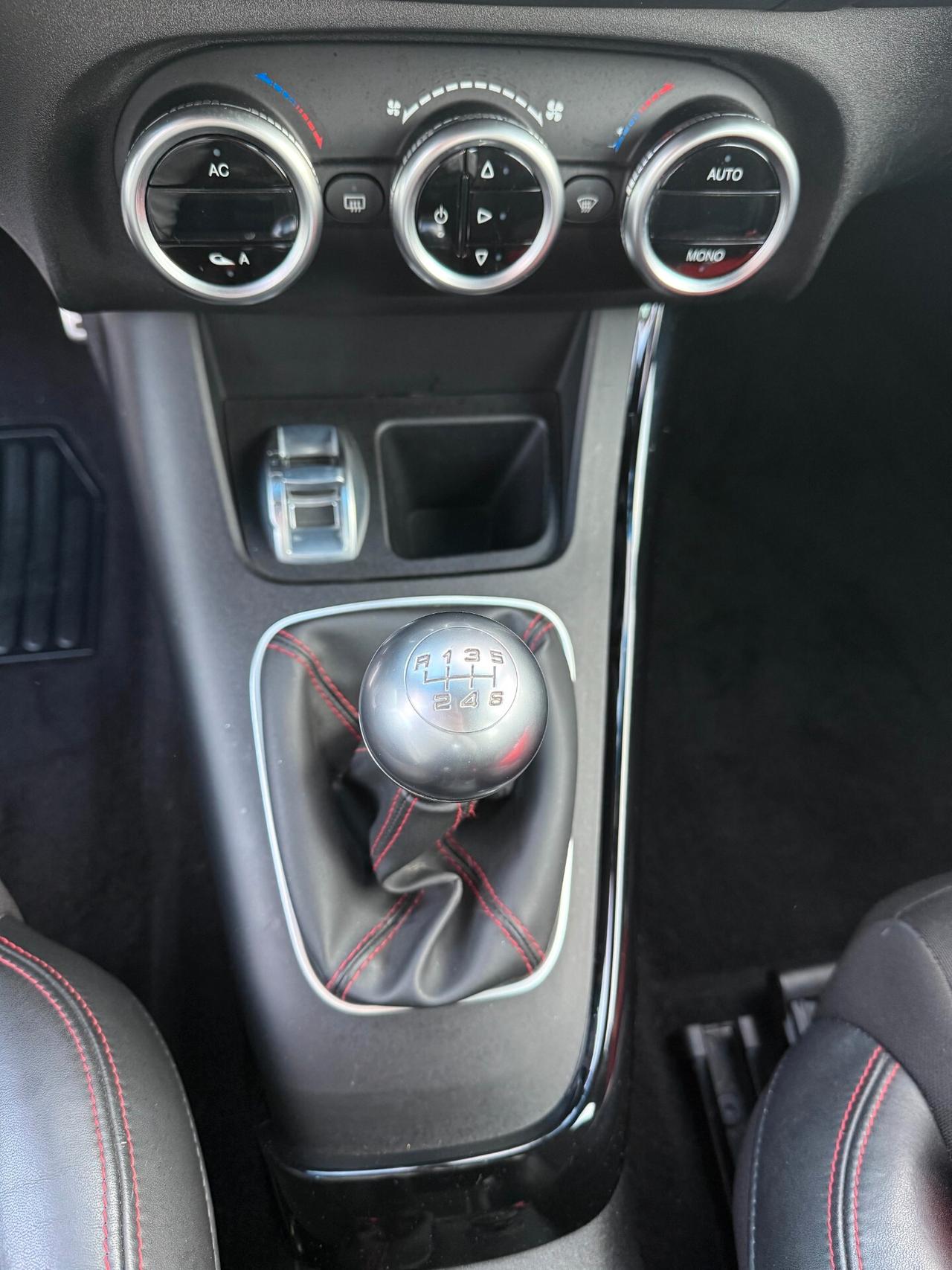 Alfa Romeo Giulietta 1.6 JTDm-2 105 CV Distinctive