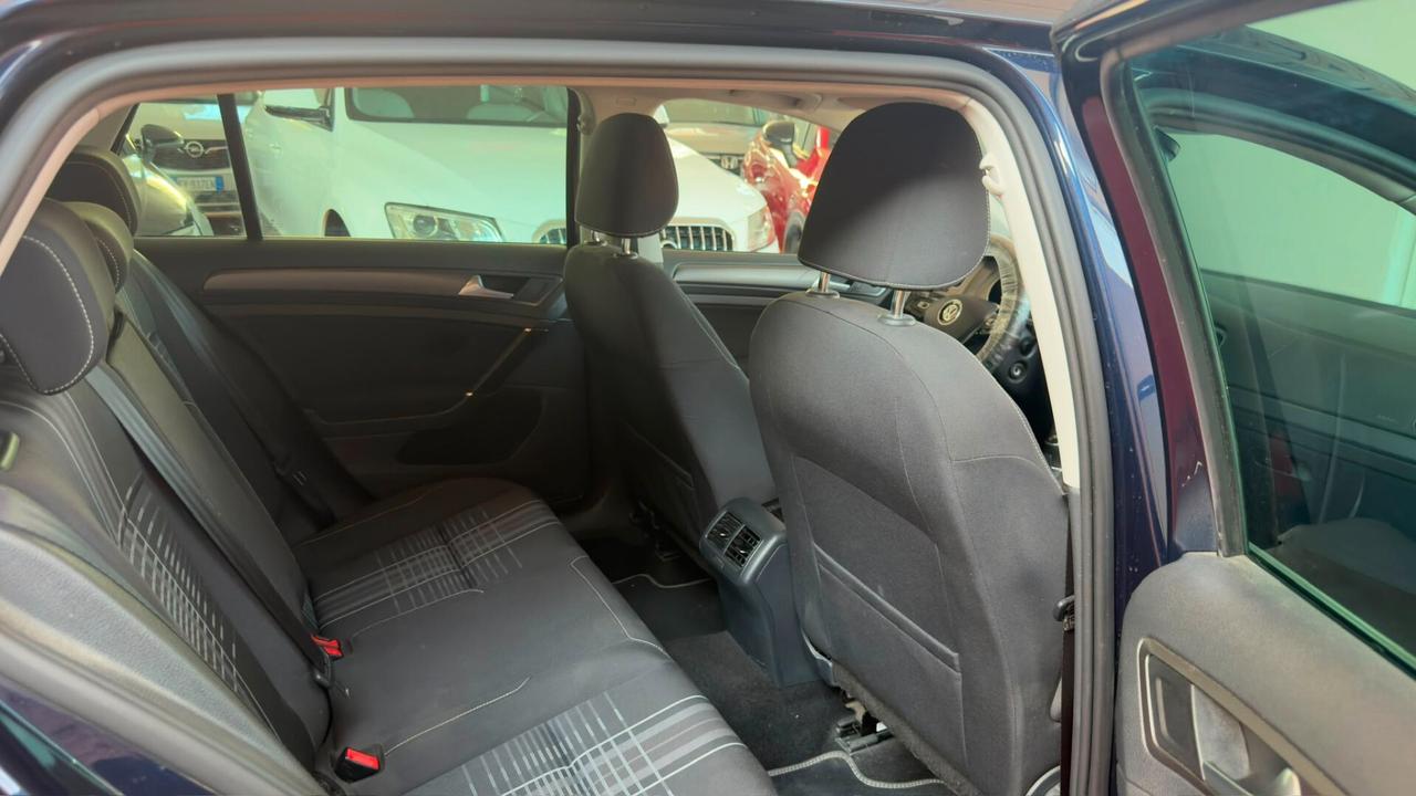Volkswagen Golf 1.6 TDI 110 CV 5p. Highline BlueMotion Technology