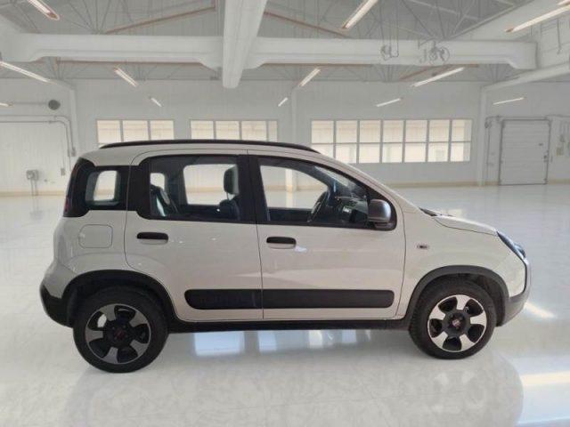 FIAT Panda 1.0 FireFly S&S Hyb. Cross