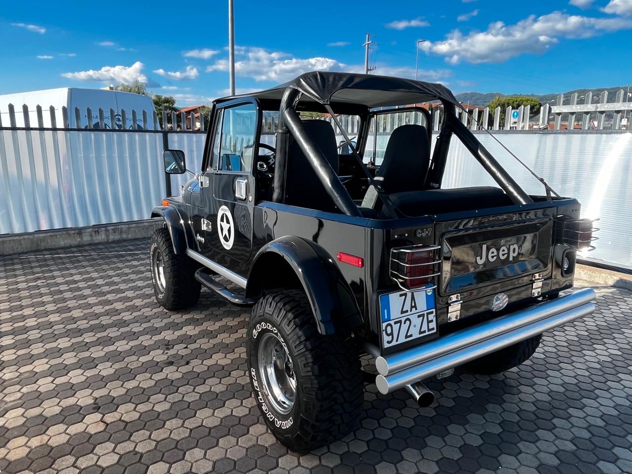 Jeep CJ-7 RENEGADE