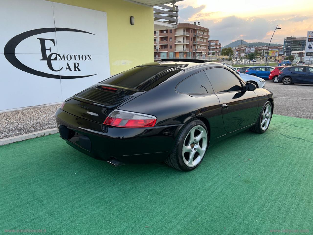 PORSCHE 911 Carrera Coupé - 1999