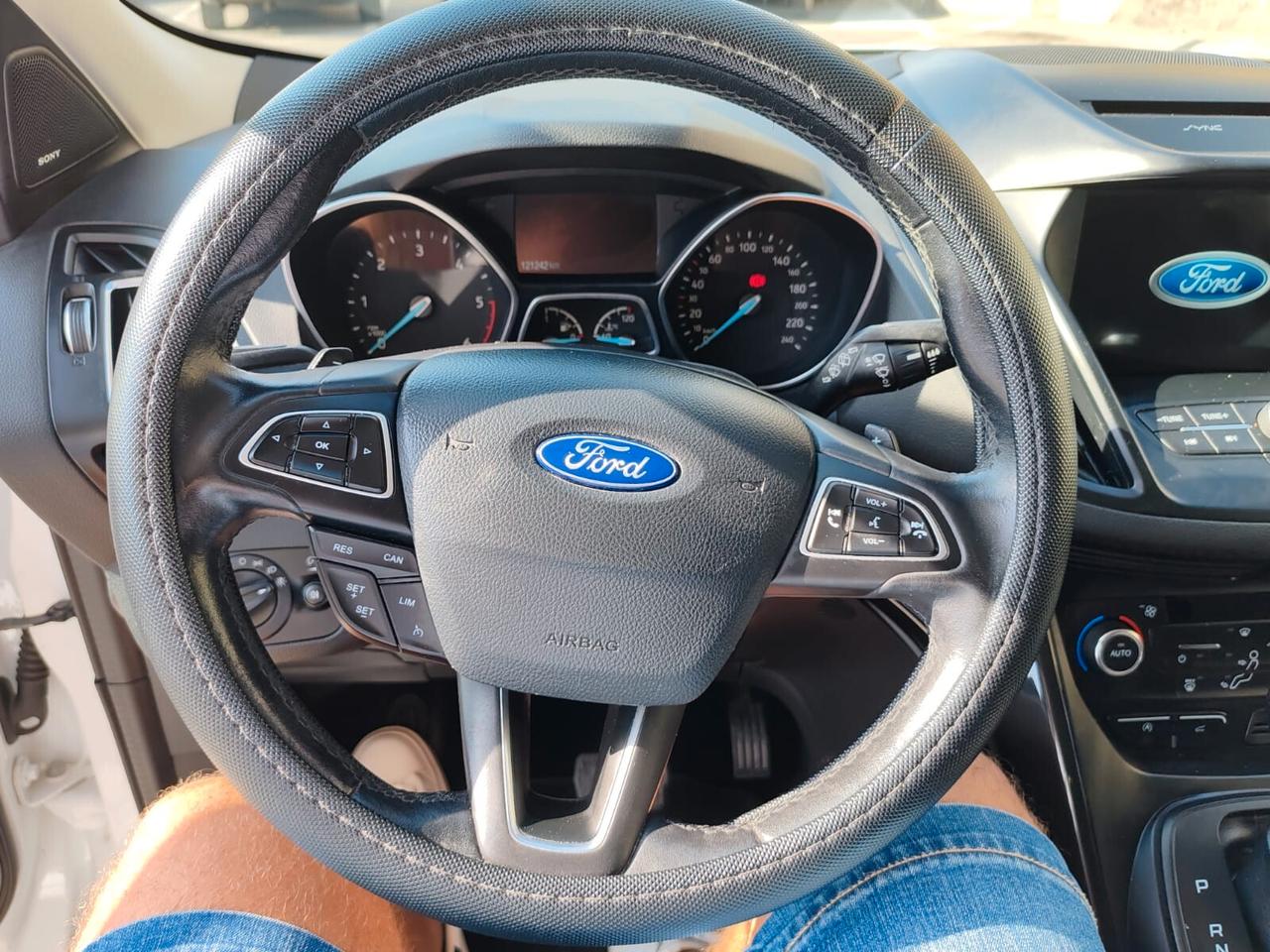 Ford Kuga 1.5 TDCI 120 CV S&S 2WD Titanium