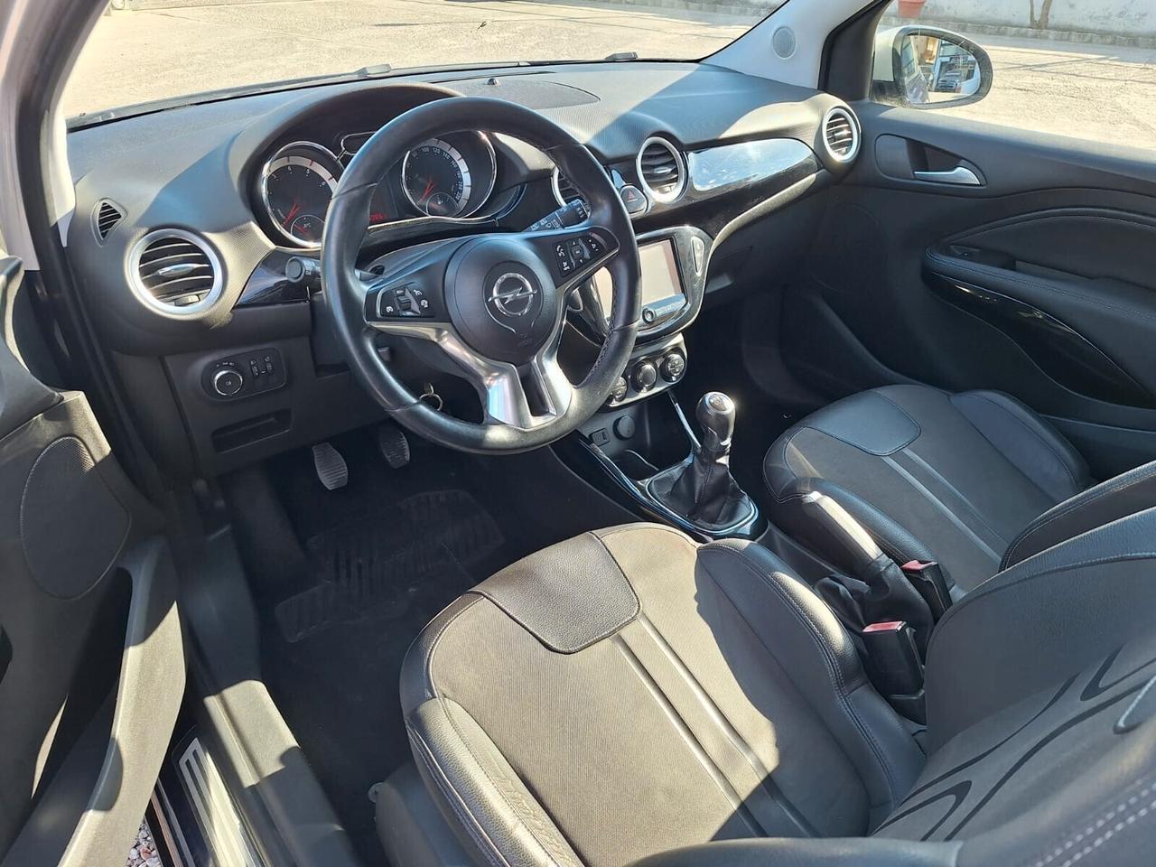 Opel Adam 1.4 87 CV GPL Tech Slam