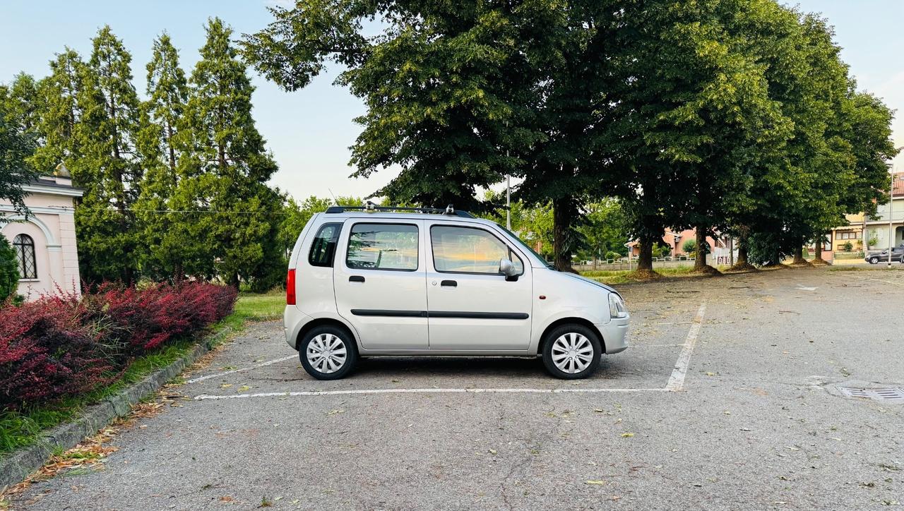 Opel Agila 1.2 16V Club