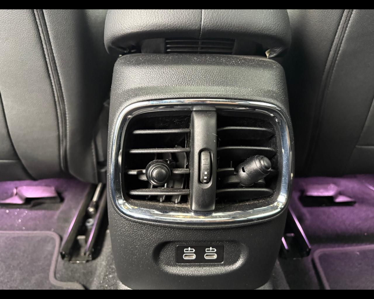 MINI Mini Clubman (F54) - Mini 1.5 Cooper Mayfair Edition Clubman