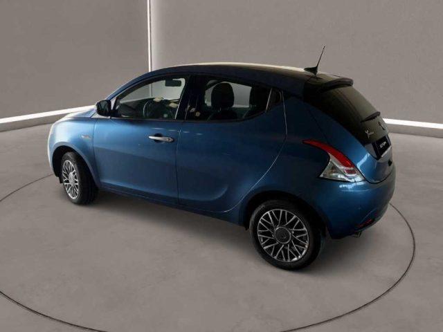 LANCIA Ypsilon 3ª serie - 1.0 FireFly 5 porte S&S Hybrid Go