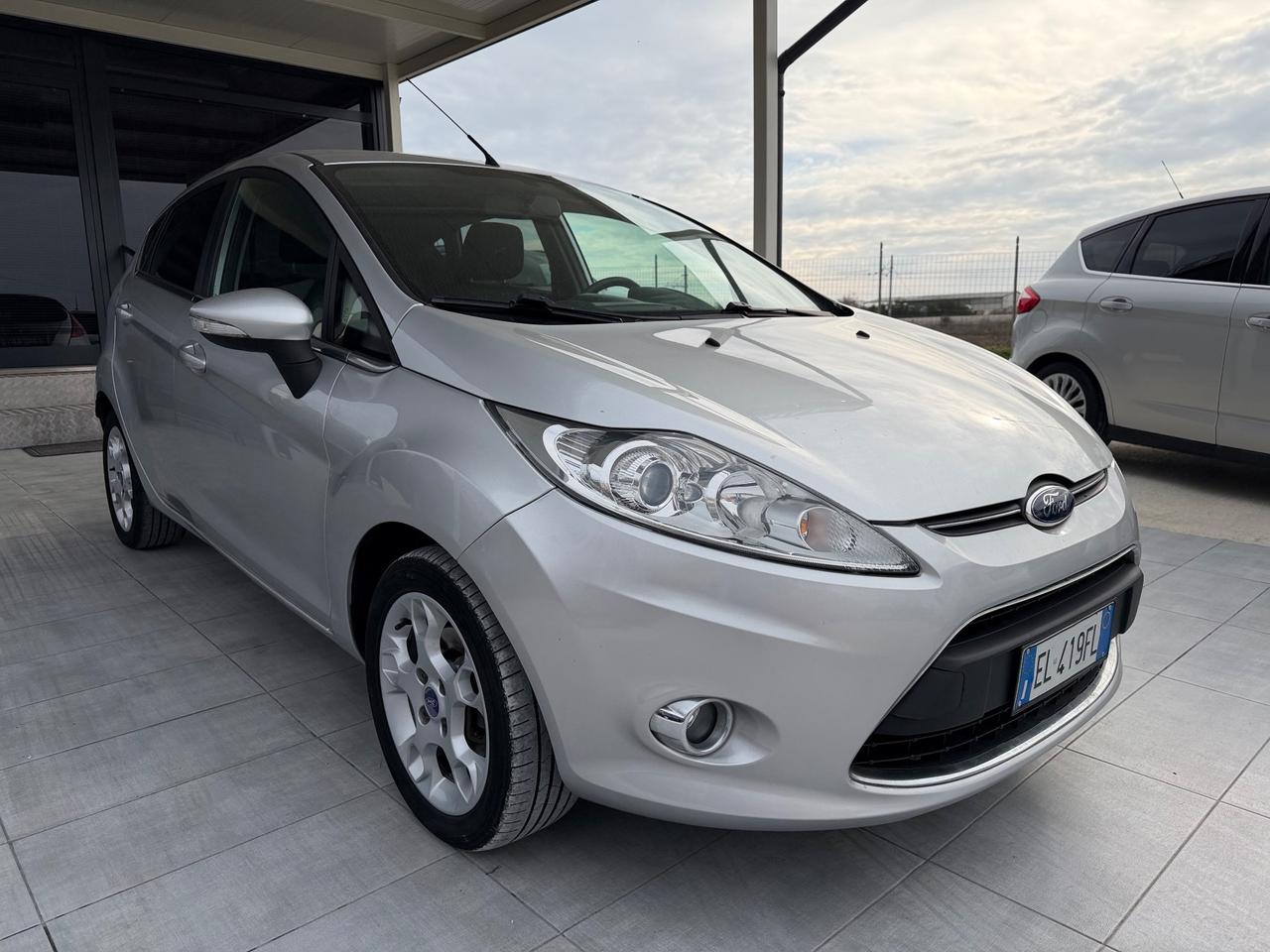 Ford Fiesta 1.4 TDCi 70CV 5 porte Titanium