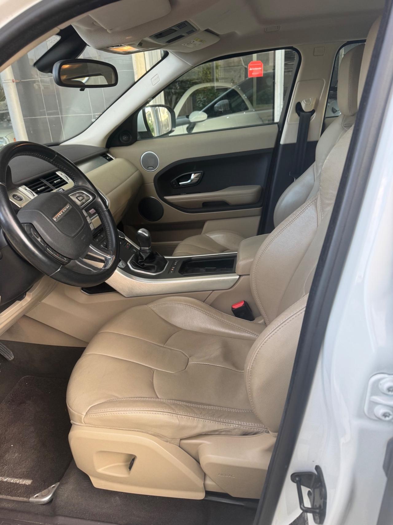 Land Rover Range Evoque 2.2 TD4 5p. Pure