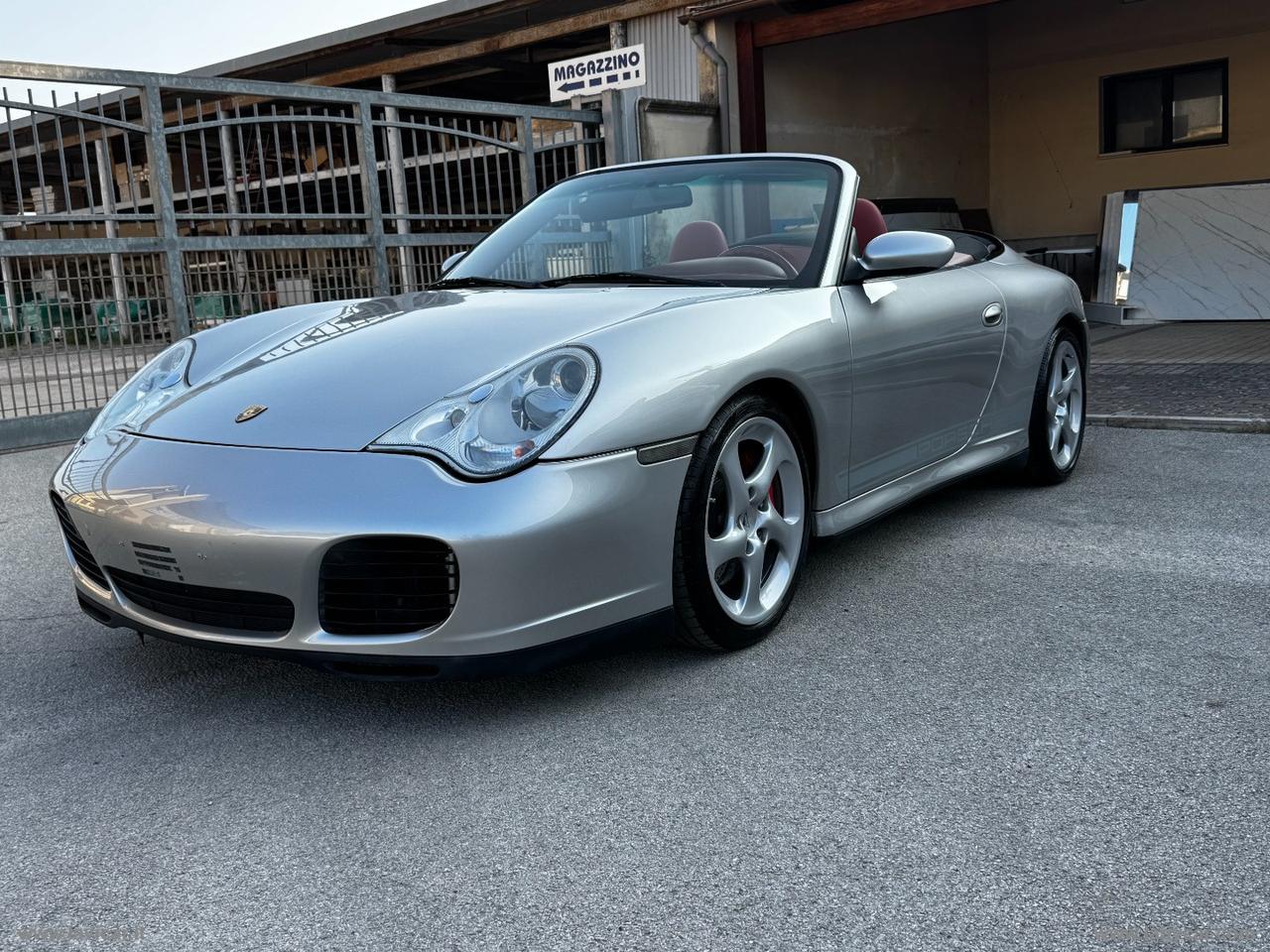 PORSCHE 911 Carrera 4S Cabriolet