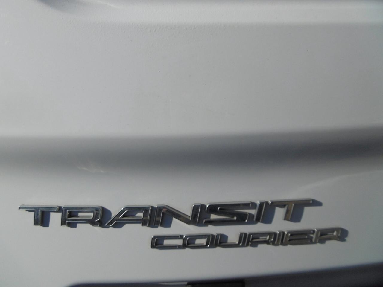 Ford TRANSIT COURIER 1.5 Tdci > 25000 Km