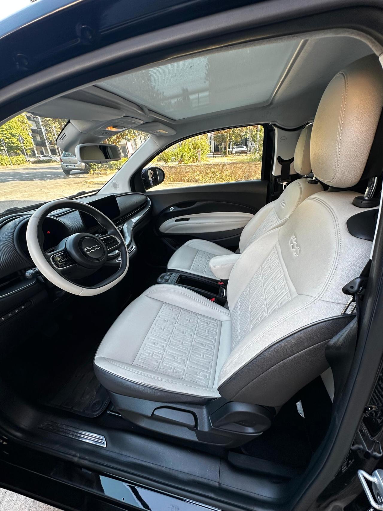 Fiat 500 500e 3+1 42 kWh La Prima