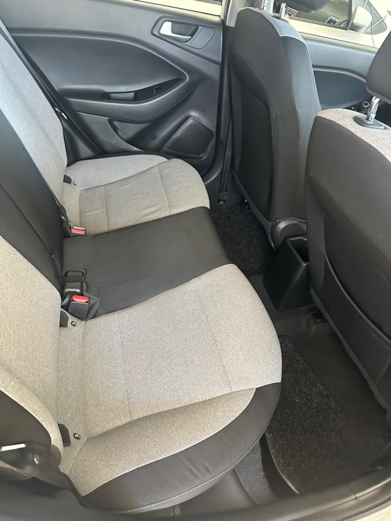 Hyundai i20 1.1 CRDi 12V 5 porte Comfort