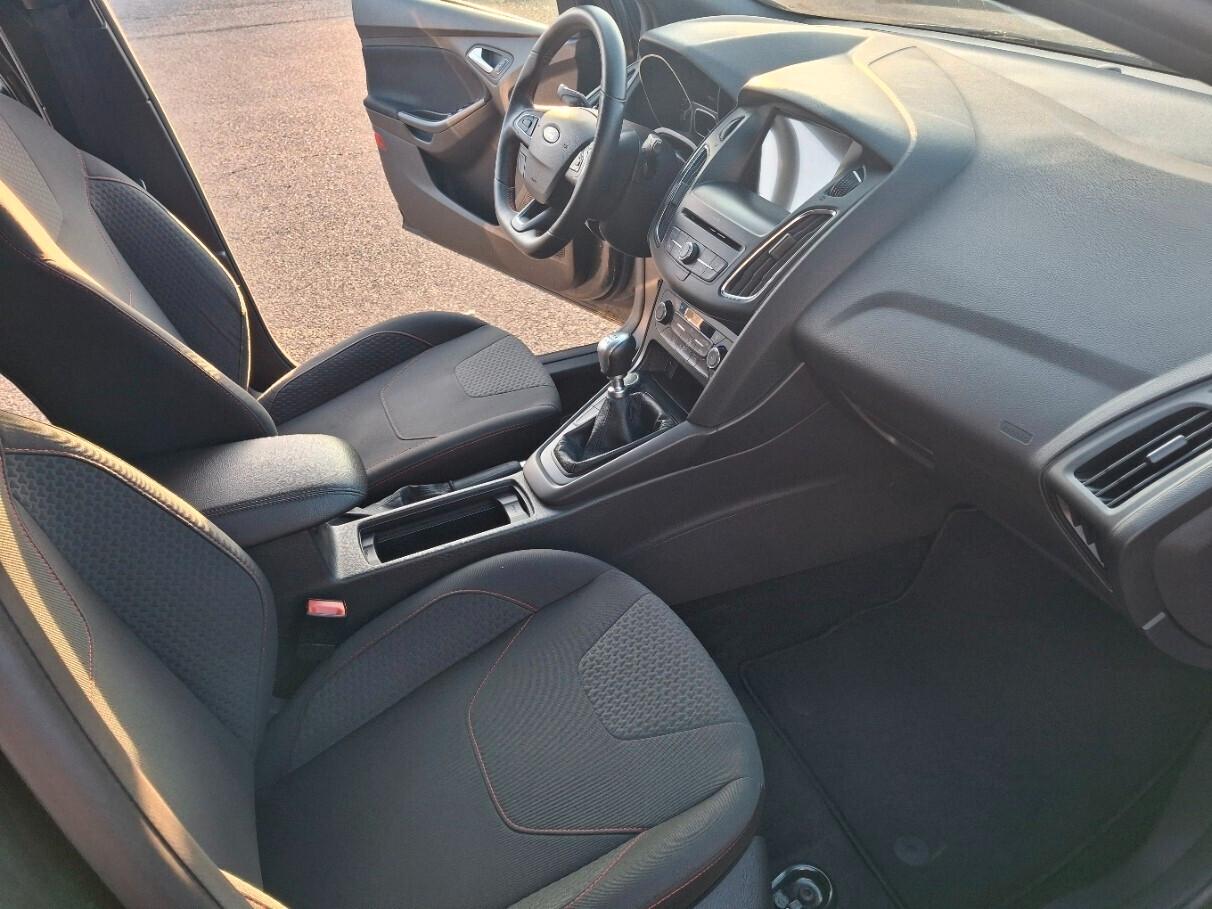 Ford Focus 1.5 TDCi 120 CV Start&Stop ST Line