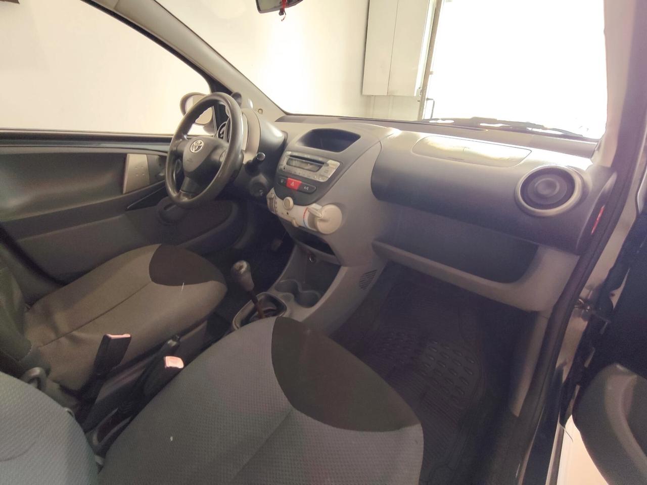 Toyota Aygo 1.0 12V VVT-i 5 porte