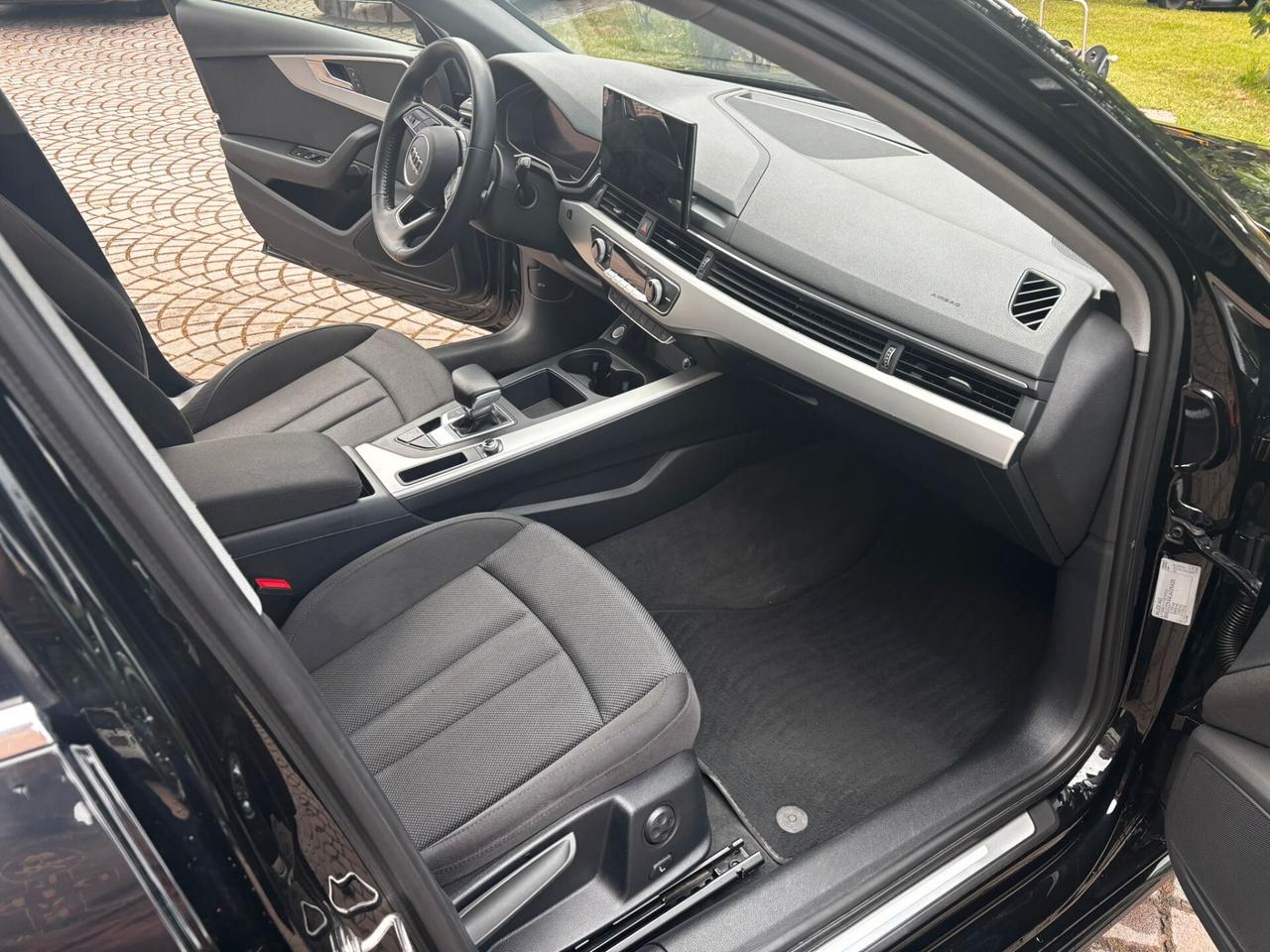 Audi A4 Avant 35 TDI/163 CV S tronic Business BELLISSIMA UNIPROPRIETARIO PERMUTABILE