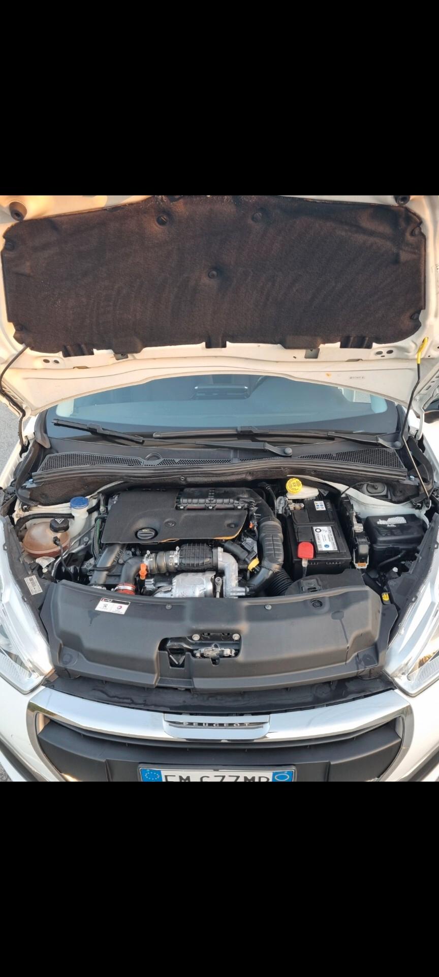 Peugeot 208 1.6 diesel 2018 km 87500