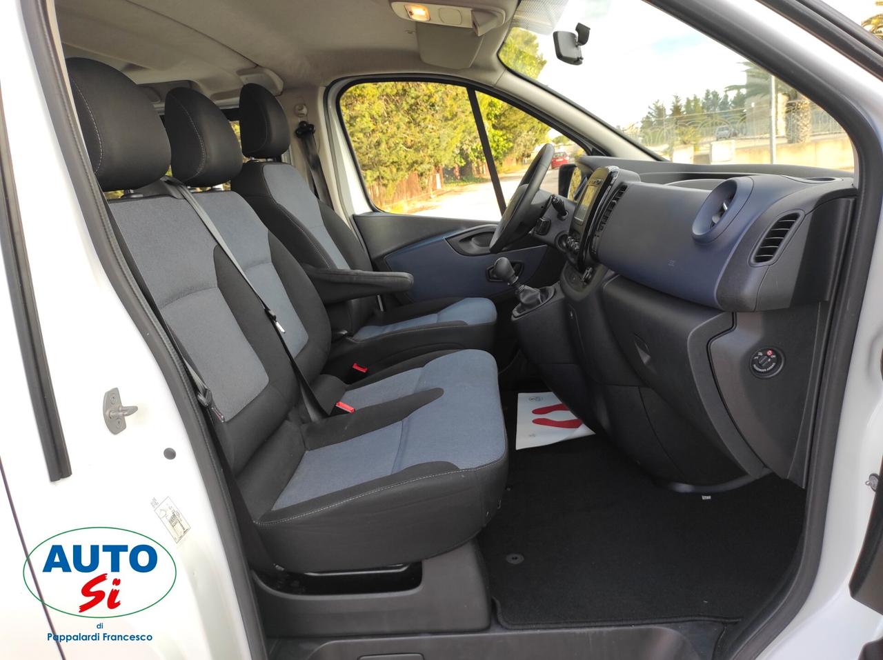 Opel Vivaro 27 - 1.6 Biturbo Diesel 145cv 9 POSTI