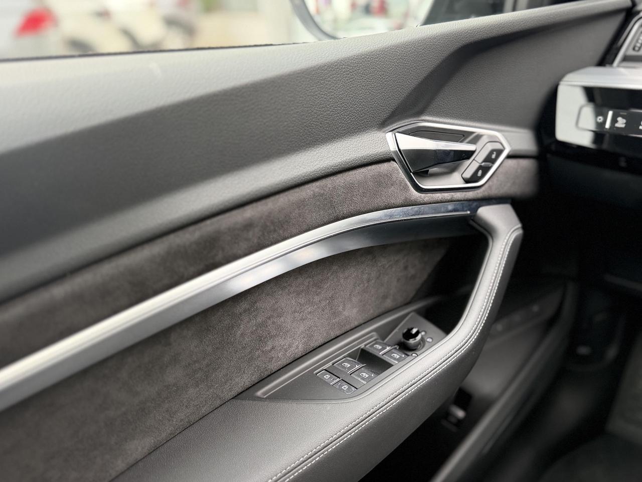 Audi Q8 e-tron Sportback 55 Quattro S Line 408 cv - 2024