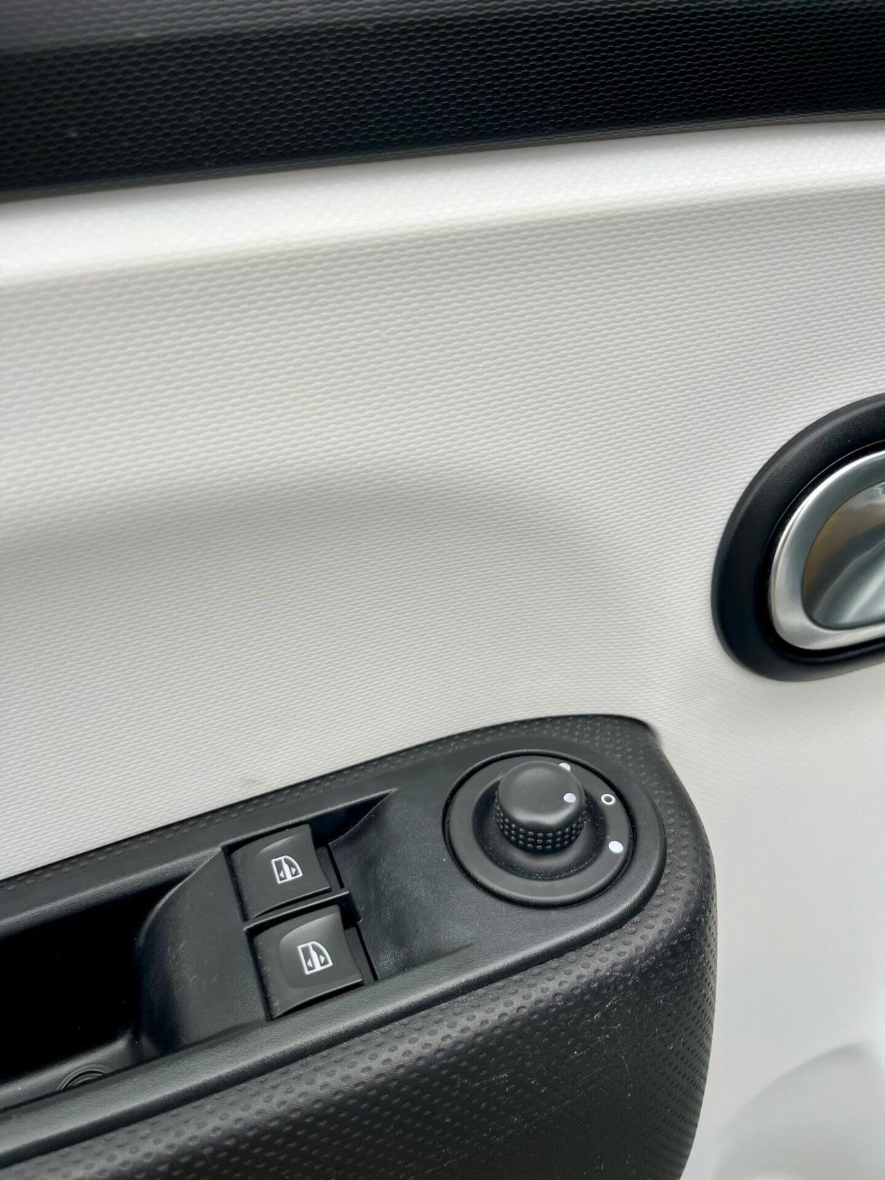 Renault Twingo SCe LIMITED AUTOMATIC
