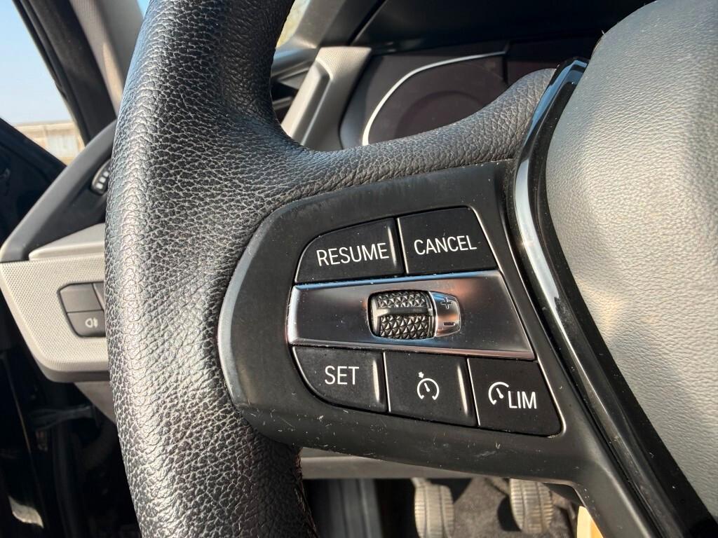 Bmw 116 116d 5p. Business Advantage