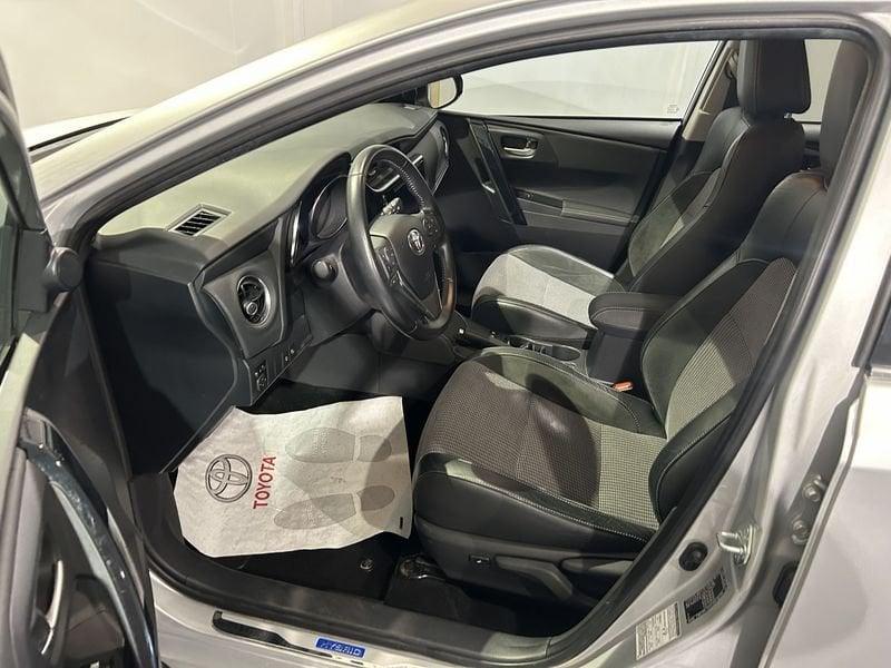 Toyota Auris 1.8 Hybrid Lounge
