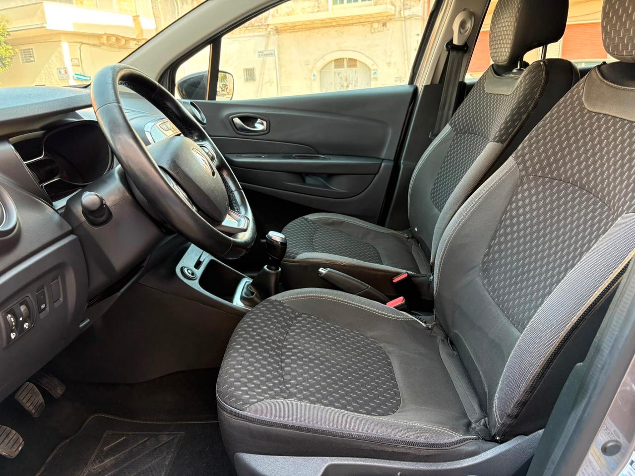 RENAULT CAPTUR 1.5 DCI STRAFULL APRILE 2018 136000KM NAVI RETROC