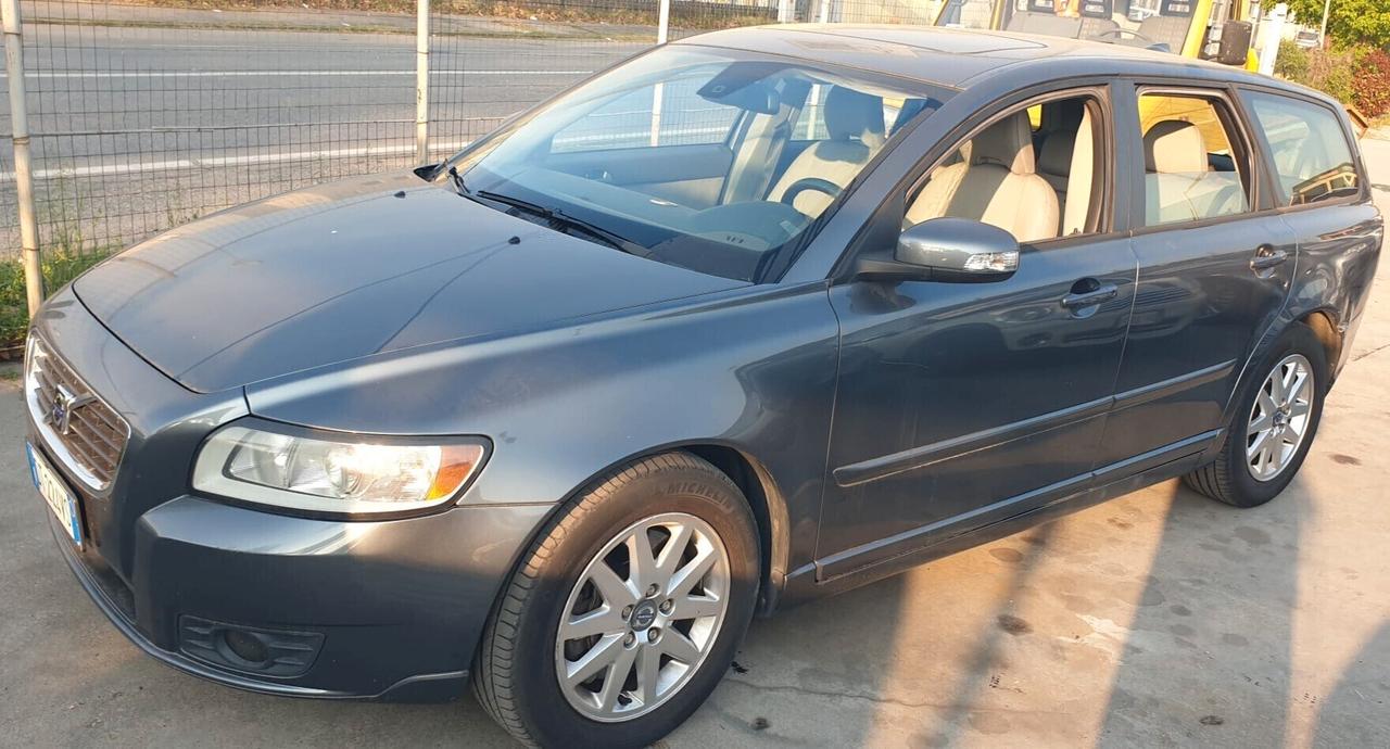 Volvo V50 2.0 D SUMMUM CAMBIO AUTOMATICO
