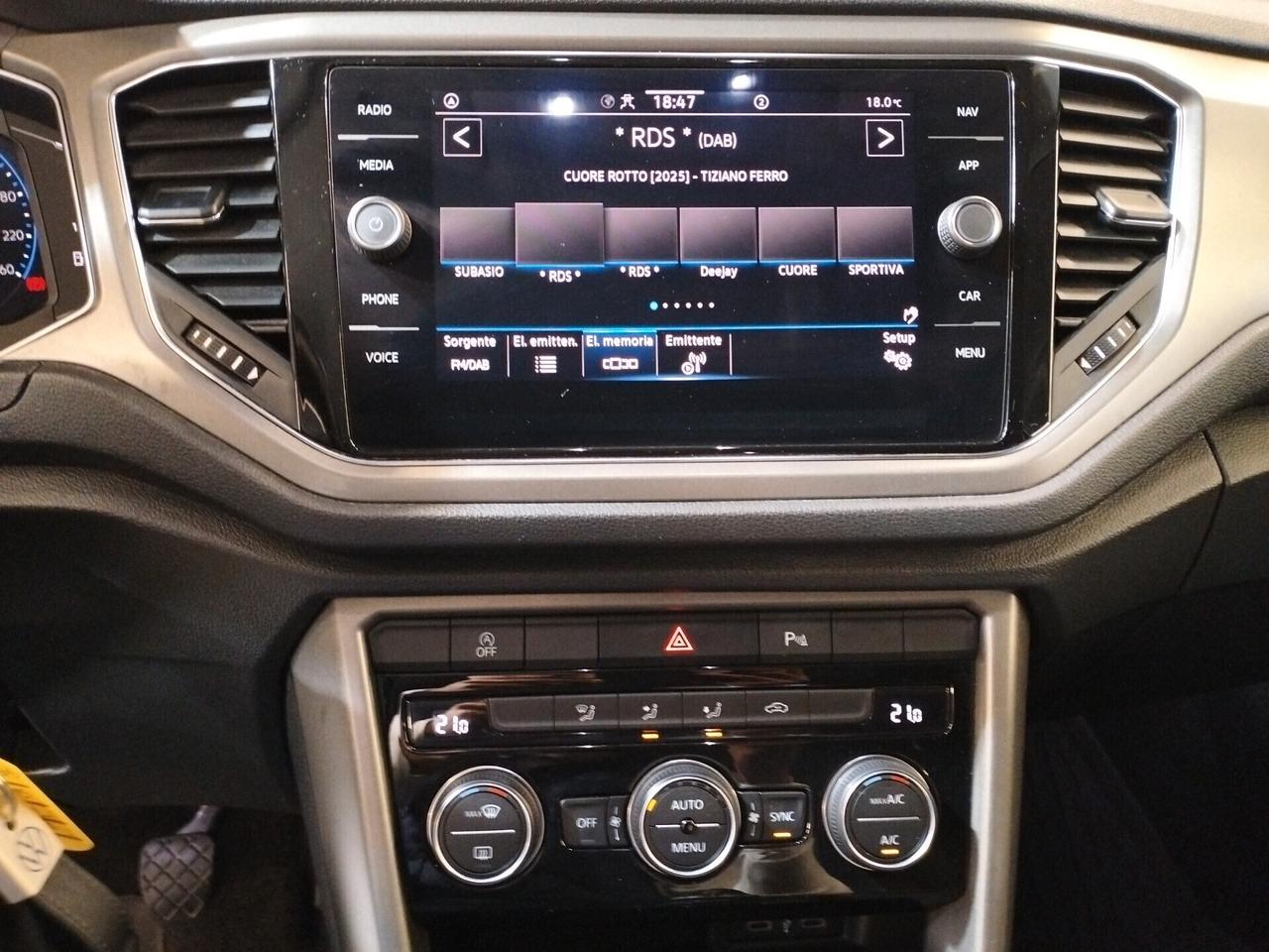 Volkswagen T-Roc 1.0 tsi Style 110cv - NEOPATENTATI