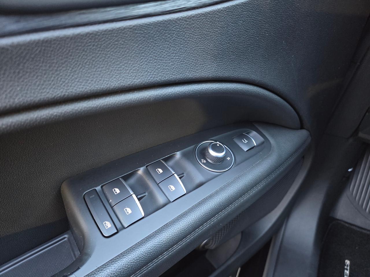 Alfa Romeo Stelvio 2.2 Turbodiesel 160 CV AT8 RWD Business