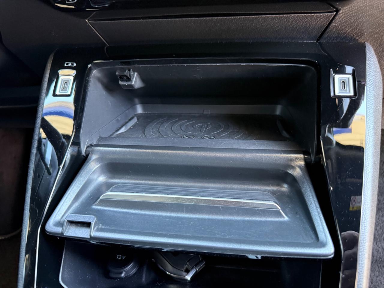 Peugeot 2008 BlueHDi 130 S&S EAT8 GT