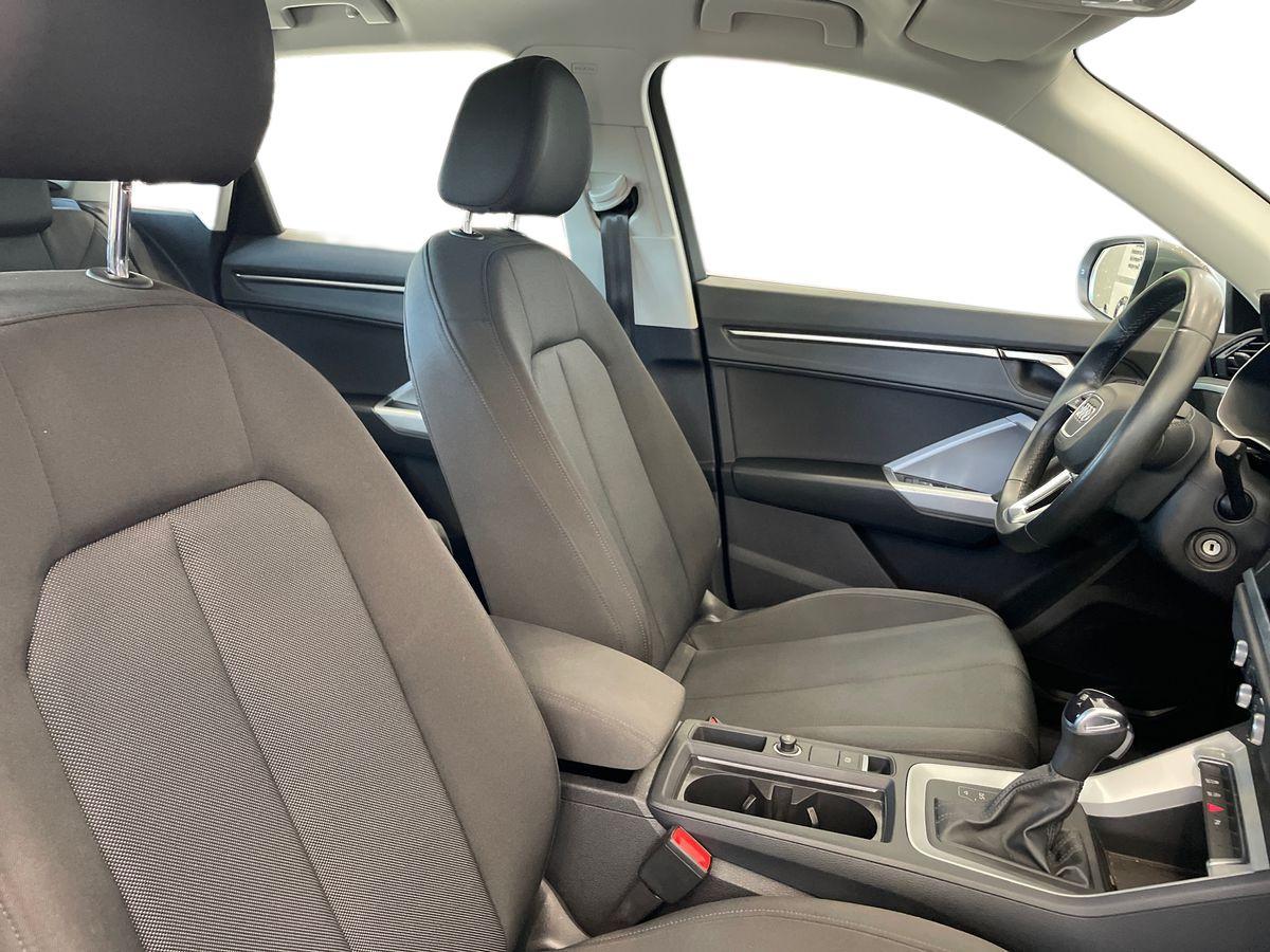 AUDI Q3 II 2018 - Q3 40 2.0 tfsi Business quattro s-tronic