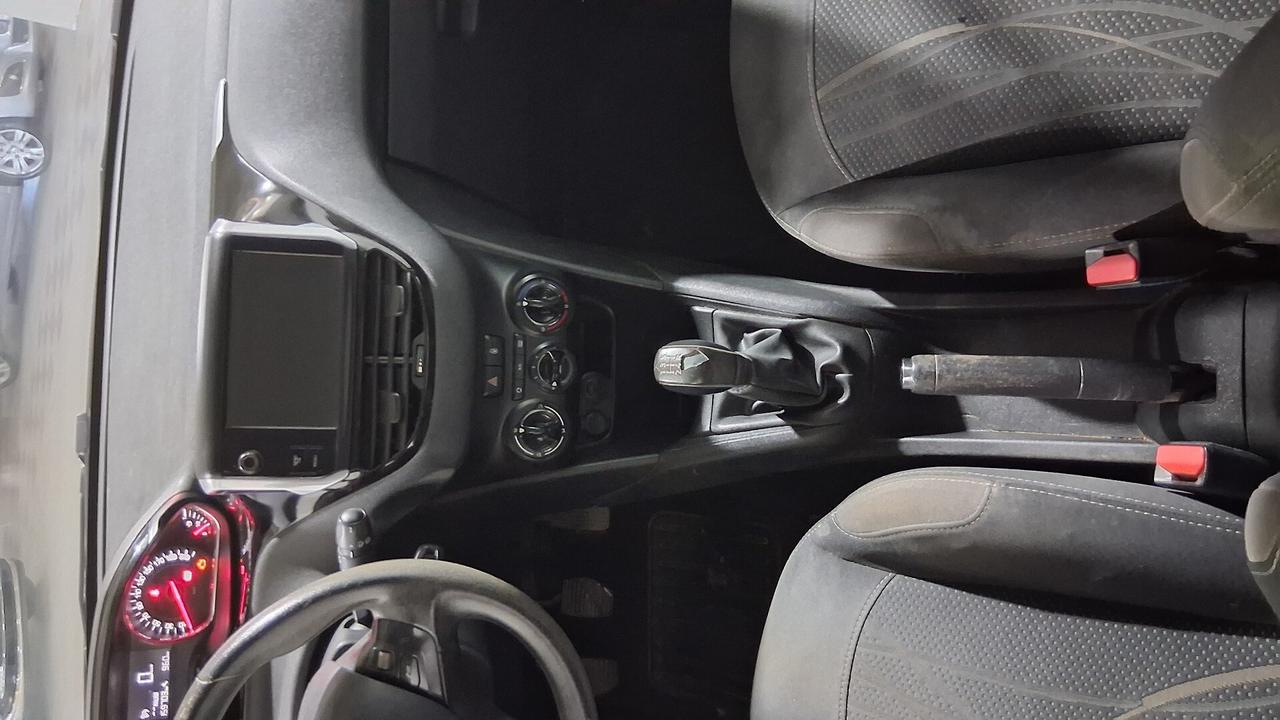 Peugeot 208 PureTech Allure 1.2cc 82cv 2013