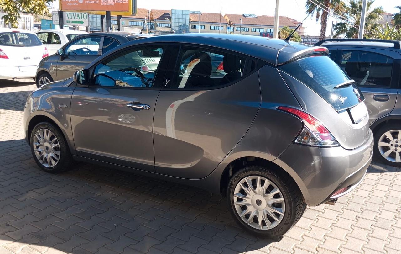 Lancia Ypsilon 1.3 MJT 16V 95 CV 5 porte S&S Gold