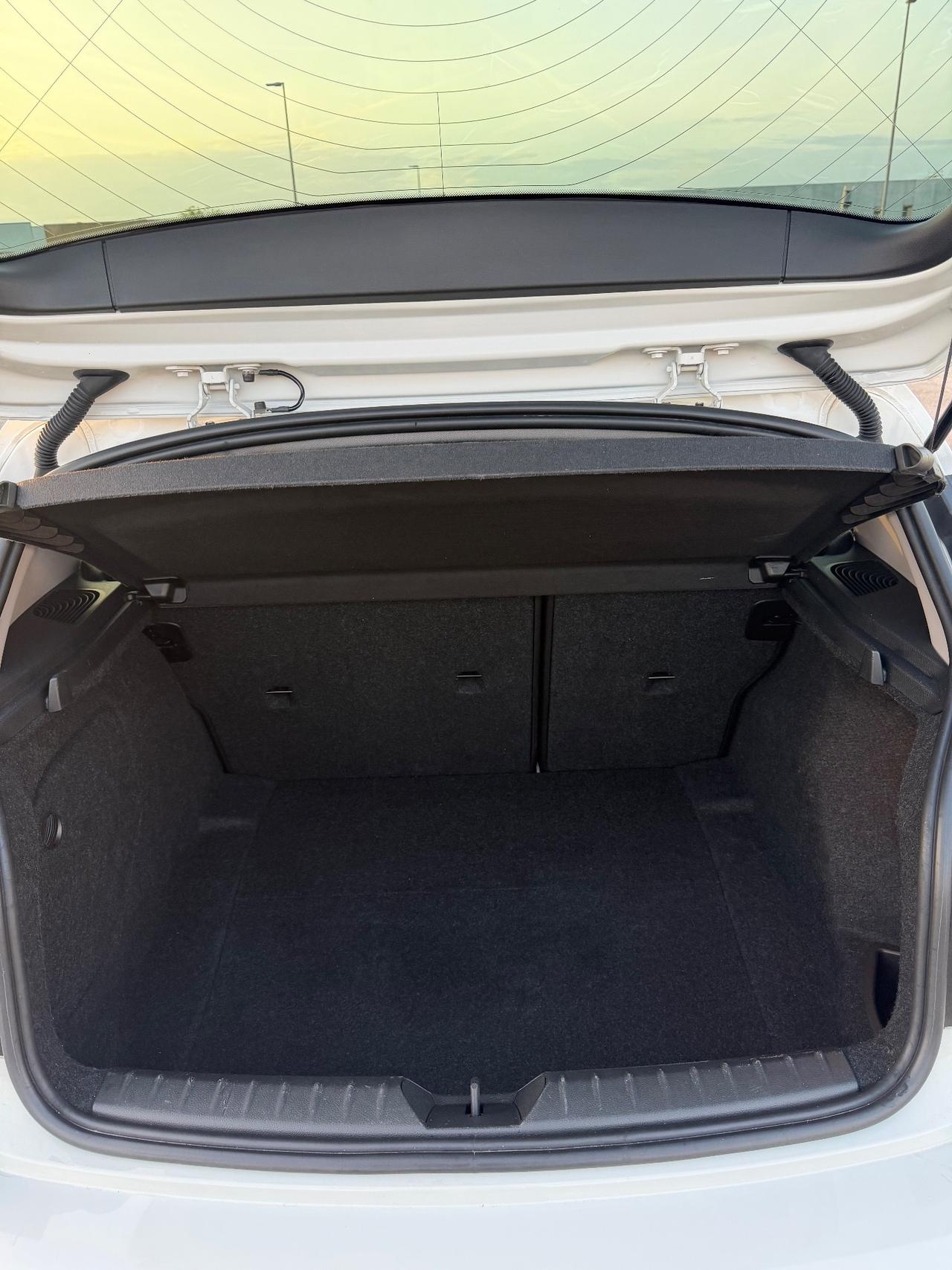 Bmw 116 116d 5p. Efficient Dynamics Unique