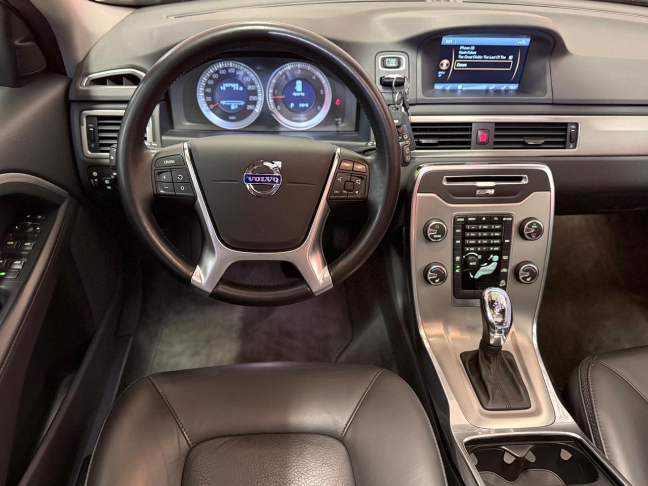 Volvo XC 70 XC70 D5 AWD Geartronic Summum