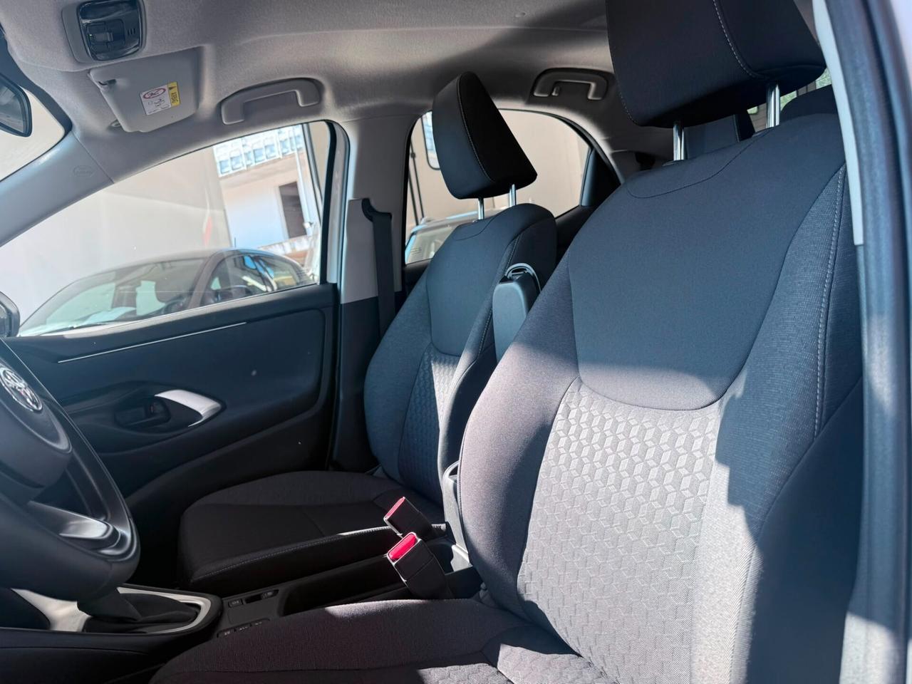 Toyota Yaris 1.5 Hybrid 5 porte Business