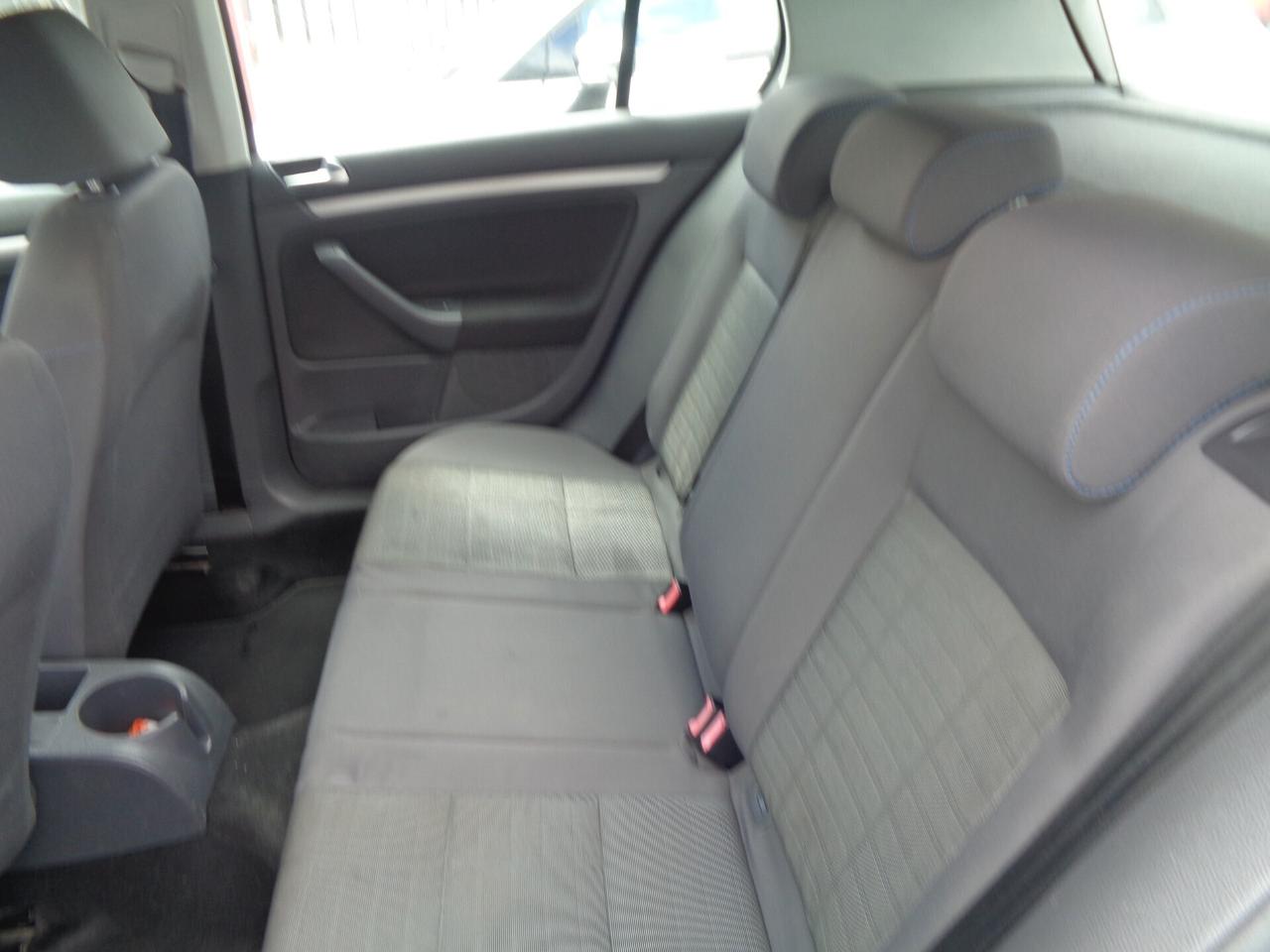 Volkswagen Golf 1.6 5p. Comfortline