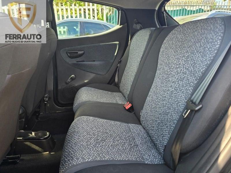 LANCIA Y 1.0HYBRID 71CV GOLD PLUS