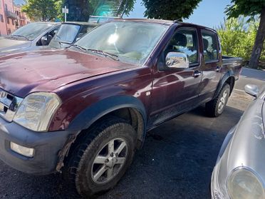 Isuzu D-Max 3.0 TD cat Space Cab 4WD Pick-up LS Aut.